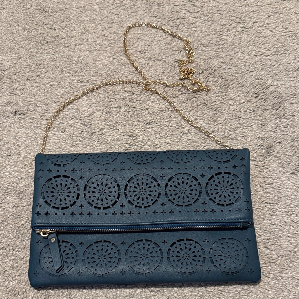 Elegant Teal Purse with Gold Chain Stitchix